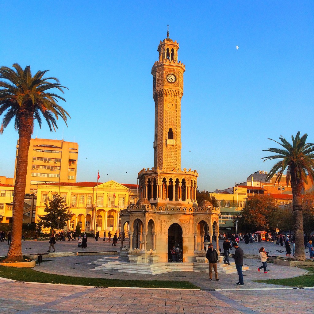 A Guide to Exploring the Historical Monuments and Sights of Izmir, Turkey